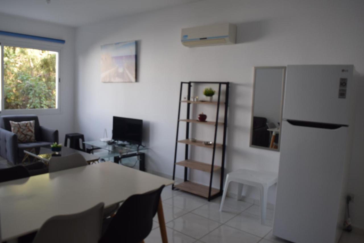One Bedroom Apartment, Molos Complex - By Imh Travel & Tours Paphos Exterior photo